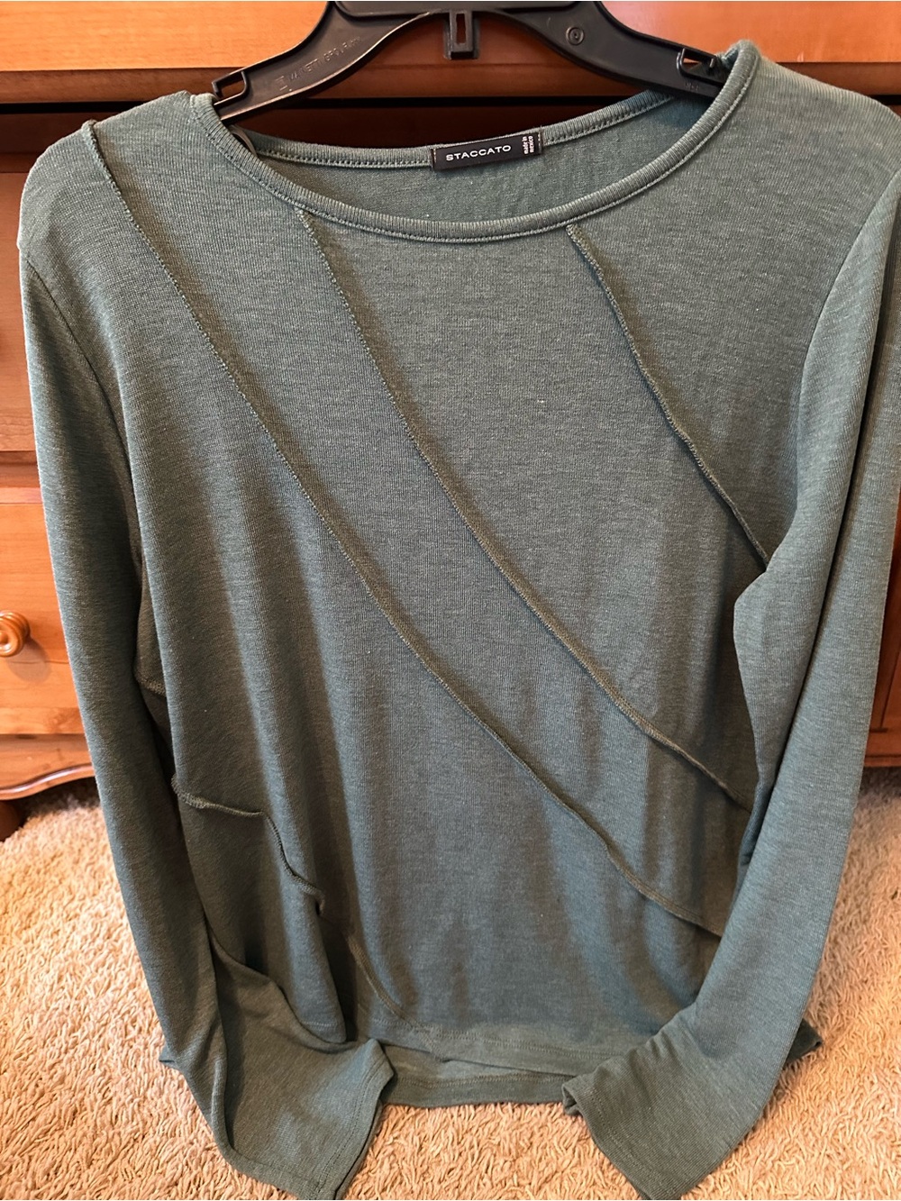 NWOT STACCATO RAISED SEAM TOP
